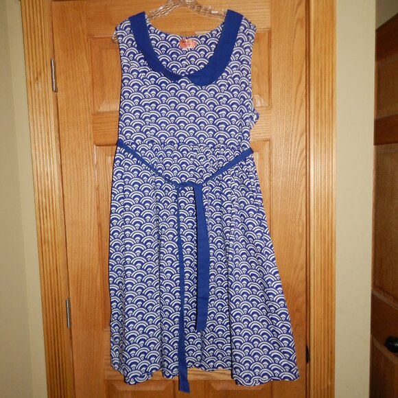 Plus Size Women's 3X Curvy Kitten Blue White Sleeveless Fit & Flare Dress & Belt - Picture 1 of 3